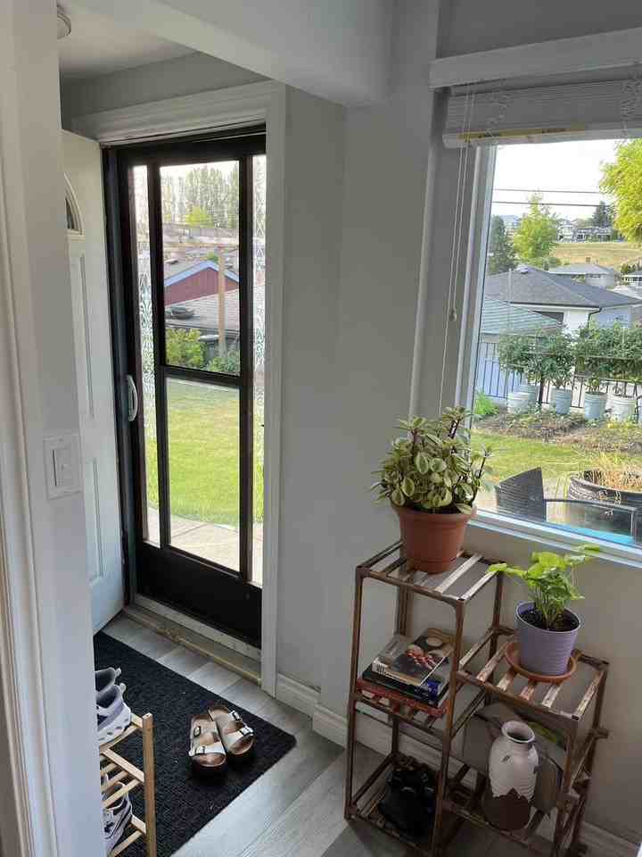 4837 Fairlawn Dr - Photo 2 of 9