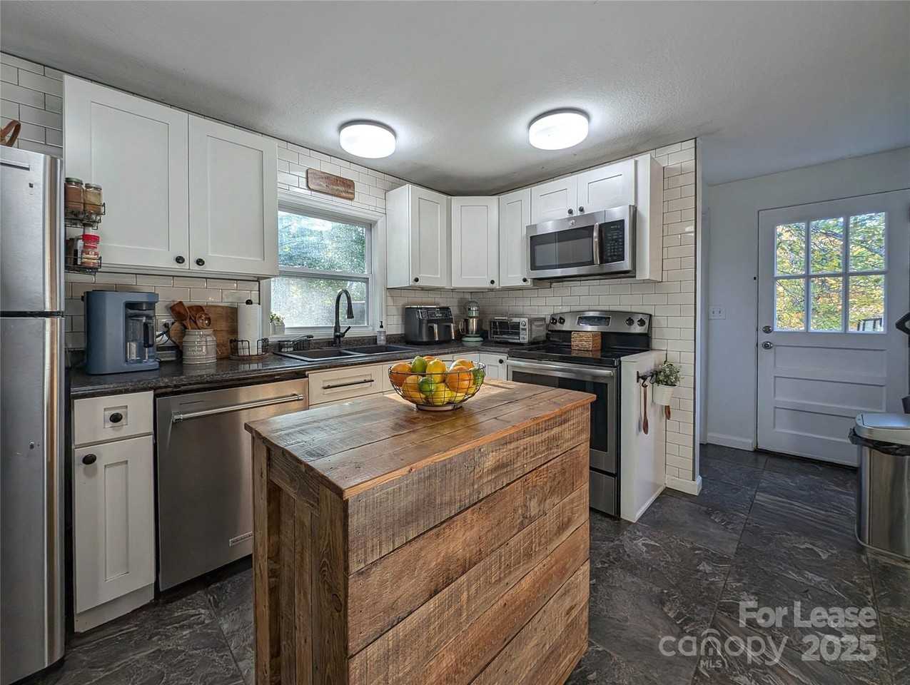 317 Balsam Drive - Photo 4 of 45