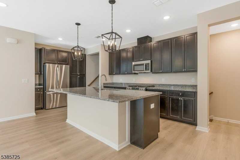 219 Myrtle Rd - Photo 6 of 33