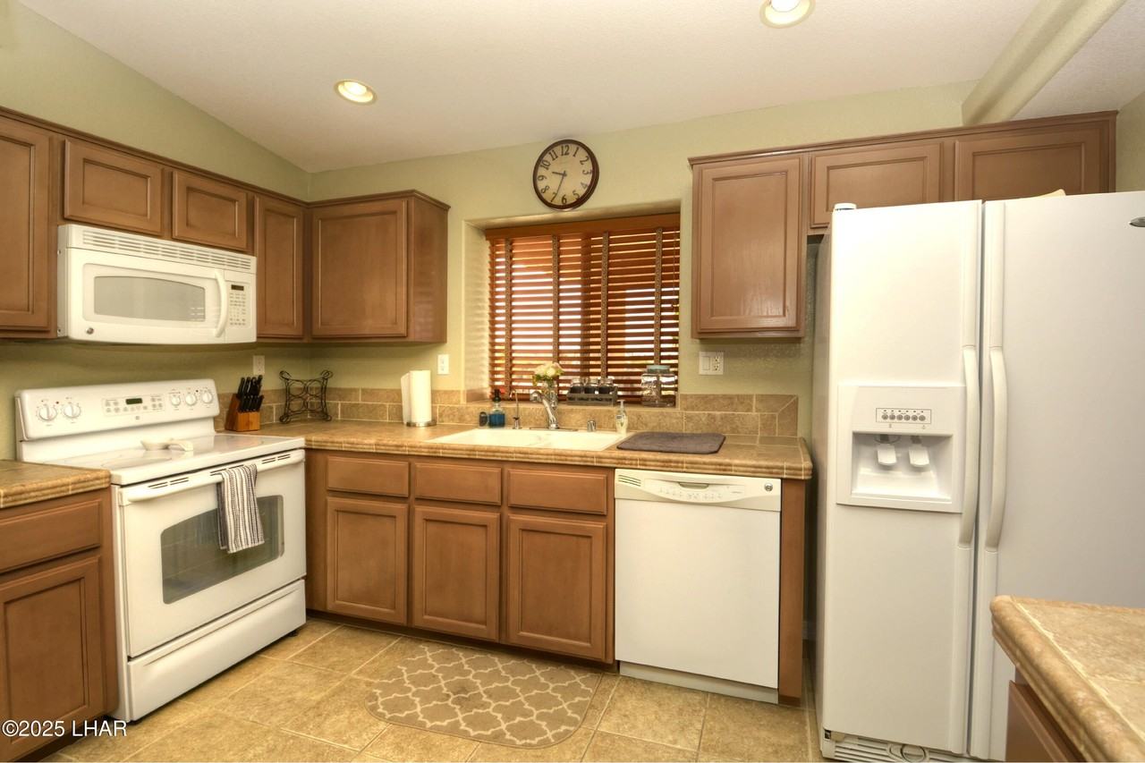 3400 Buckboard Dr - Photo 7 of 24