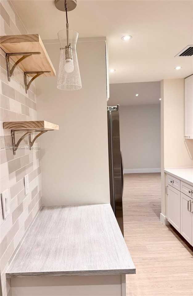 90 Edgewater Dr #212 - Photo 6 of 31