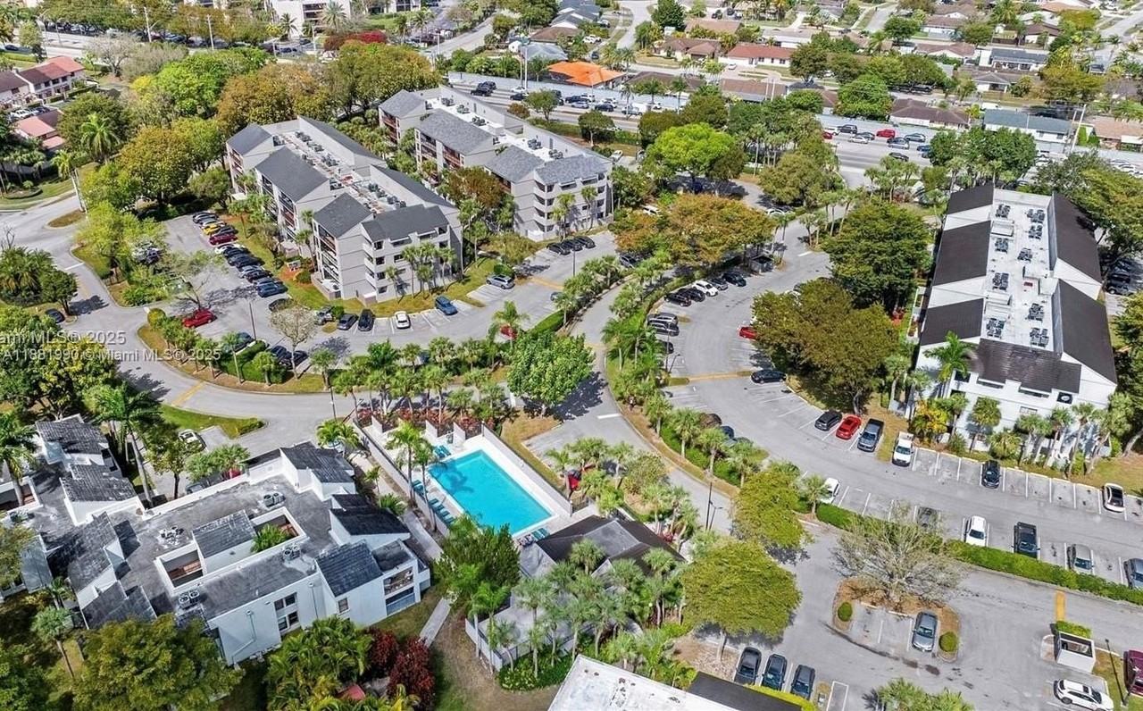 8811 Sw 132nd Pl #401CW