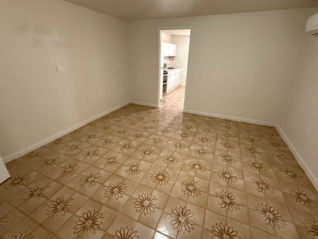 Southwest 19th Street - Photo 2 of 8