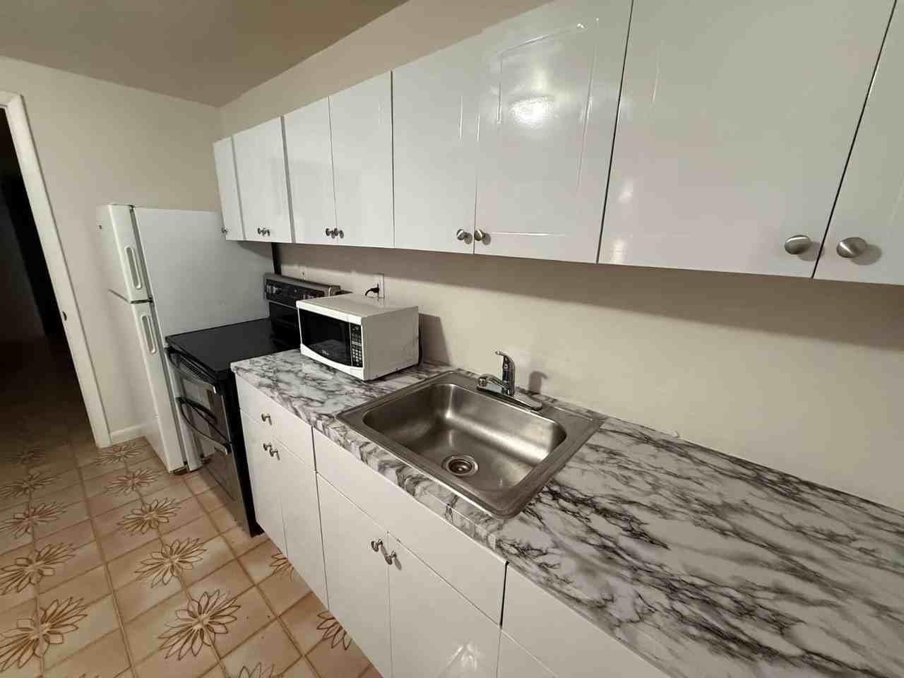 Sw 19th St - Photo 6 of 8