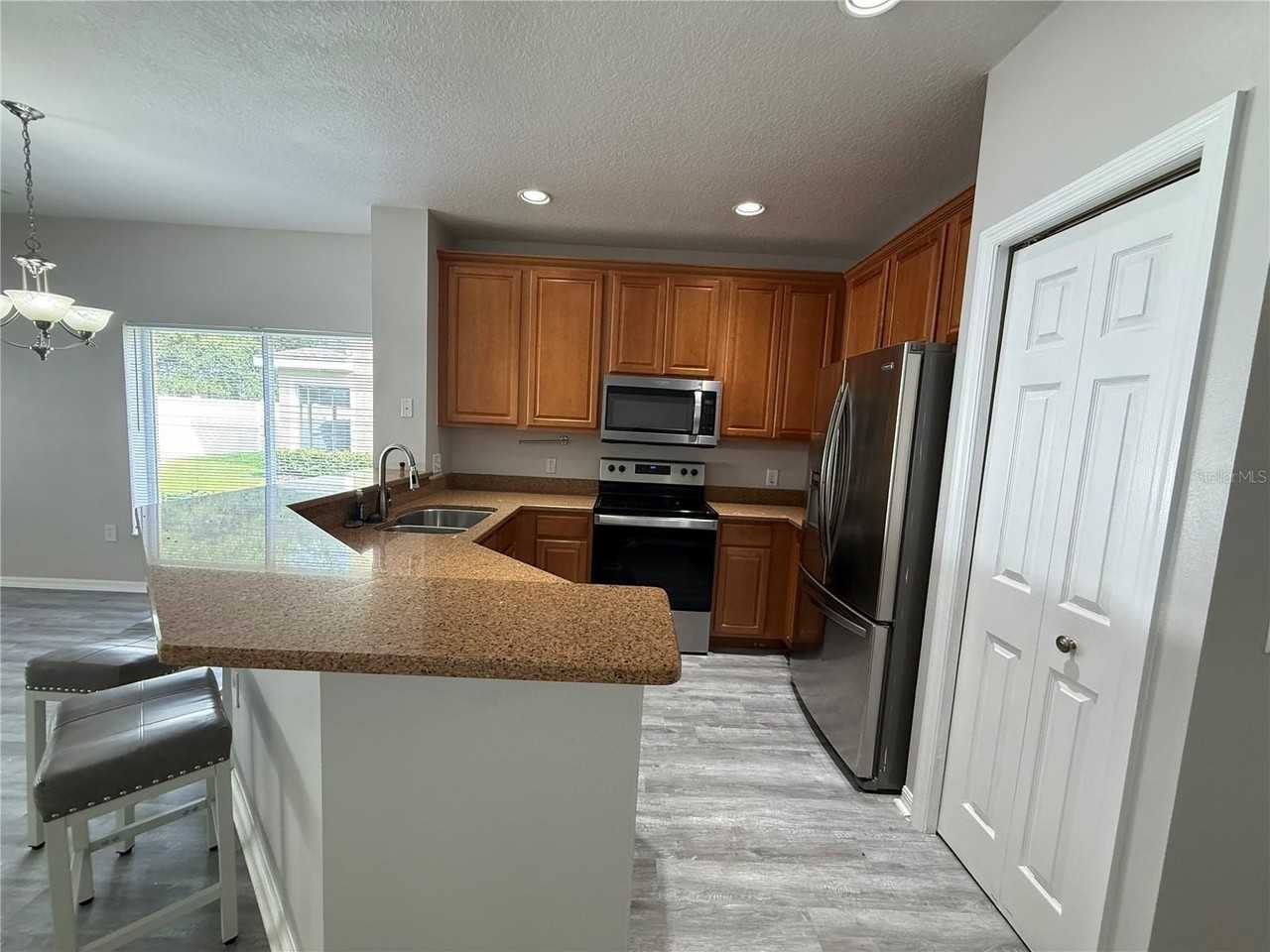 20460 Needletree Dr - Photo 7 of 28