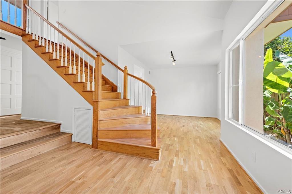 1587 Catalina - Photo 3 of 8