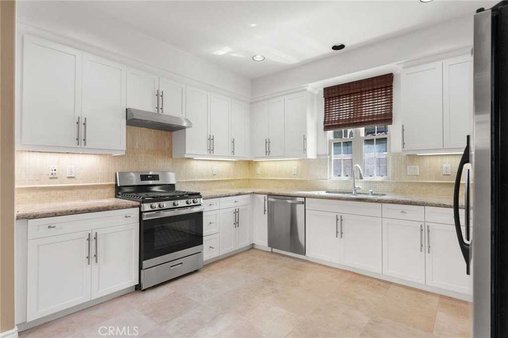 89 Chantilly - Photo 6 of 38