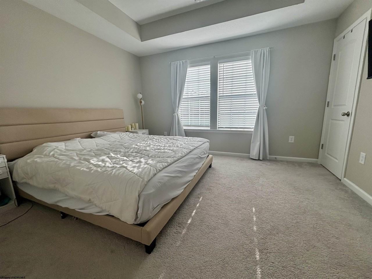 50 Dover Ct - Photo 4 of 24