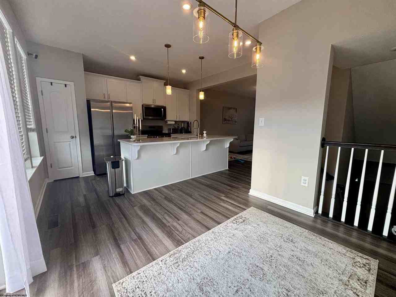 50 Dover Ct - Photo 6 of 24