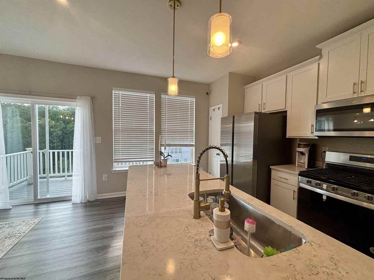 50 Dover Ct - Photo 7 of 24