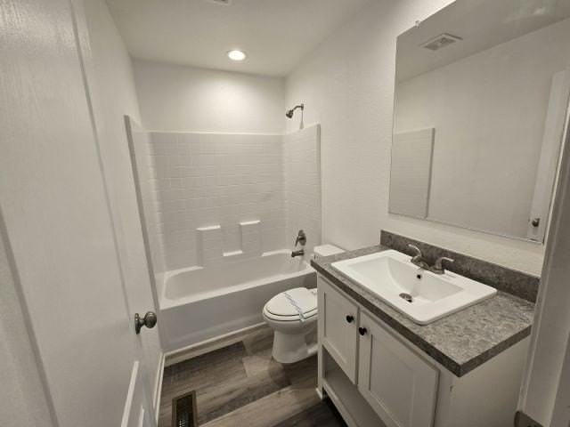 4650 E Carey Ave #138 - Photo 6 of 9