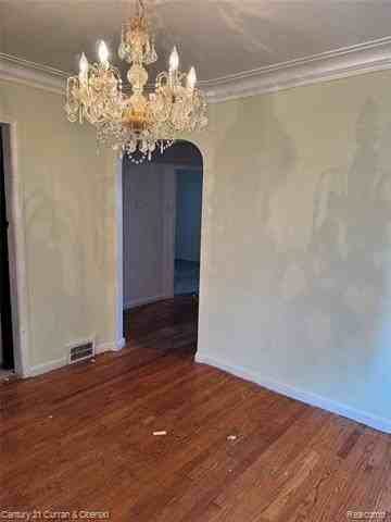 4046 Tyler St - Photo 4 of 15