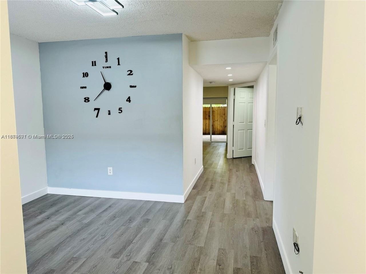 13160 Sw 64th Ter - Photo 3 of 16