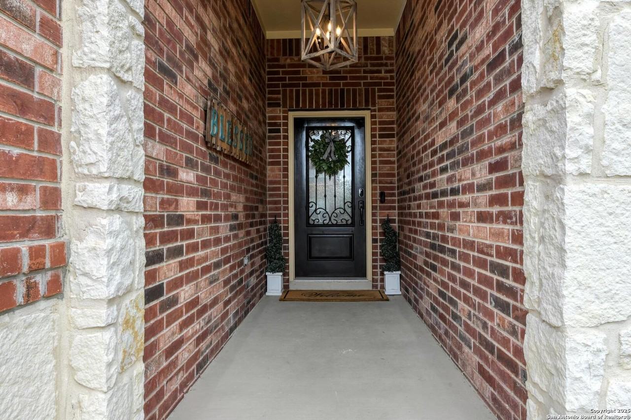 27419 Valle Blf - Photo 4 of 42