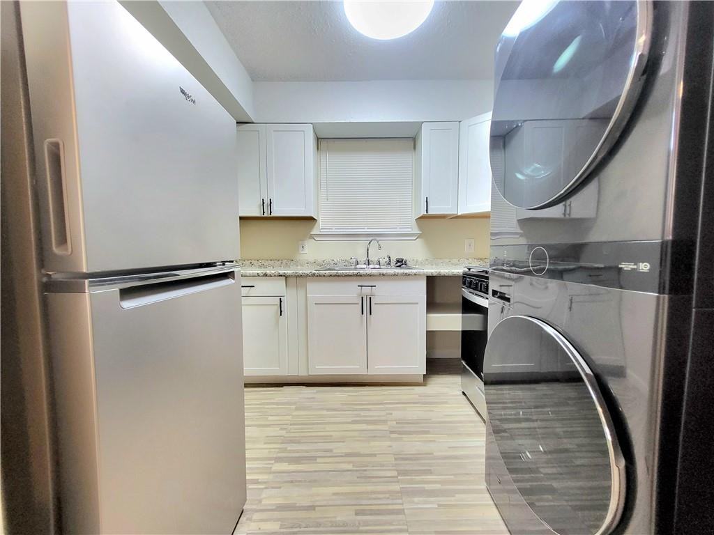 903 Belleville St - Photo 3 of 7