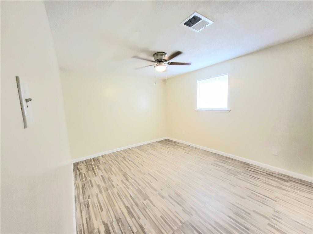 903 Belleville St - Photo 5 of 7