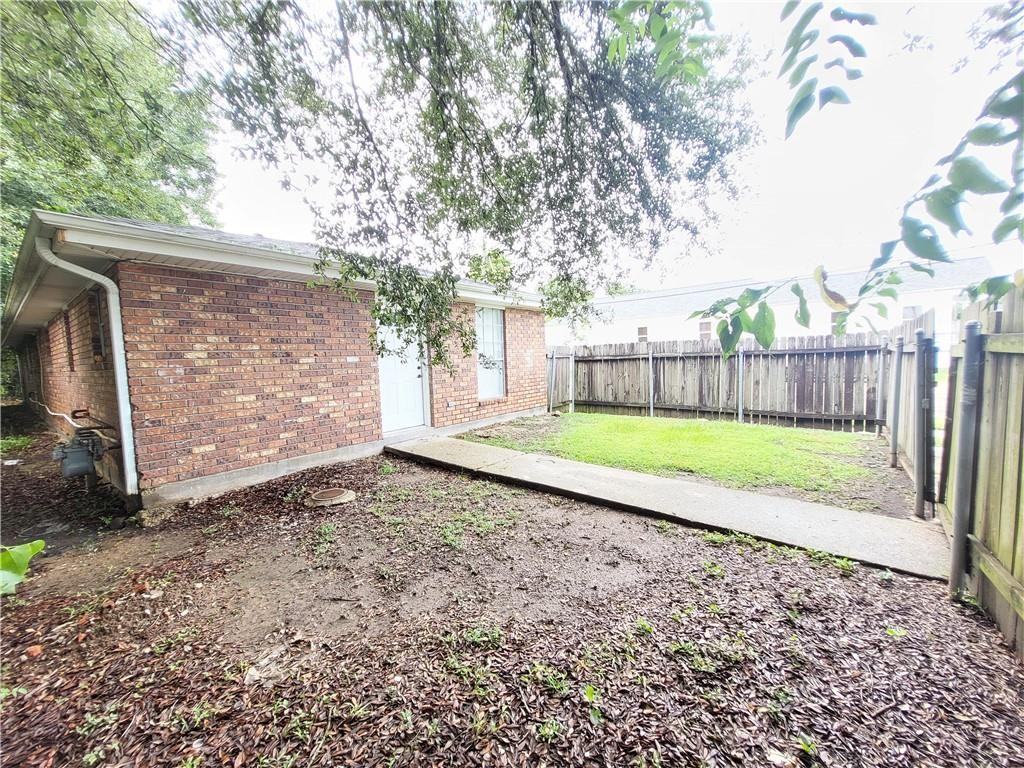 903 Belleville St - Photo 7 of 7