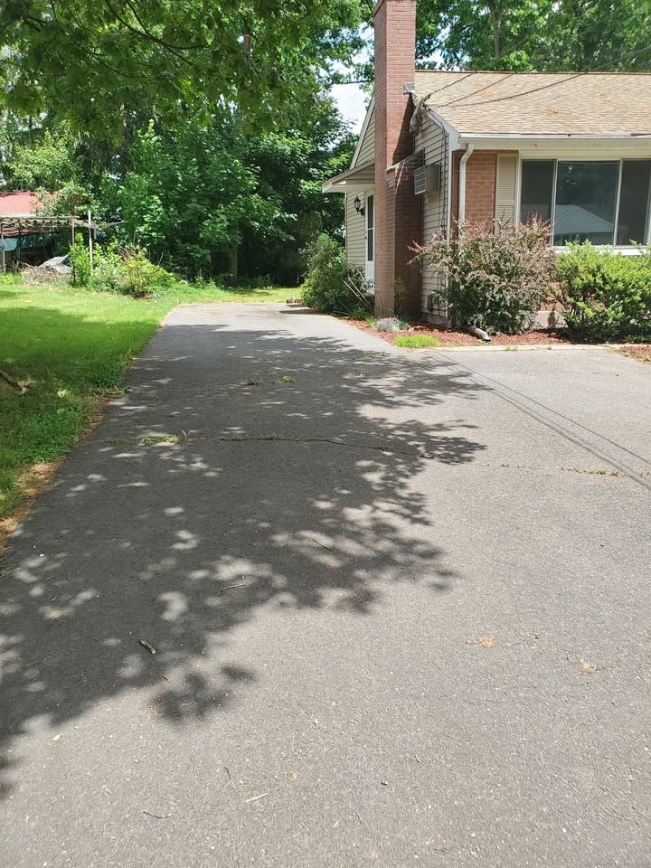 61 Grant Rd - Photo 2 of 12