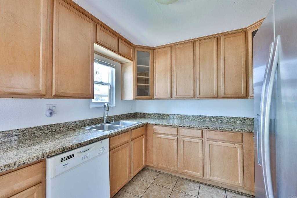6333 College Grove Way - Photo 7 of 15