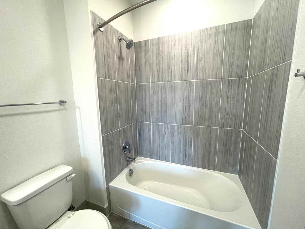 348 Main St #01-116 - Photo 5 of 12