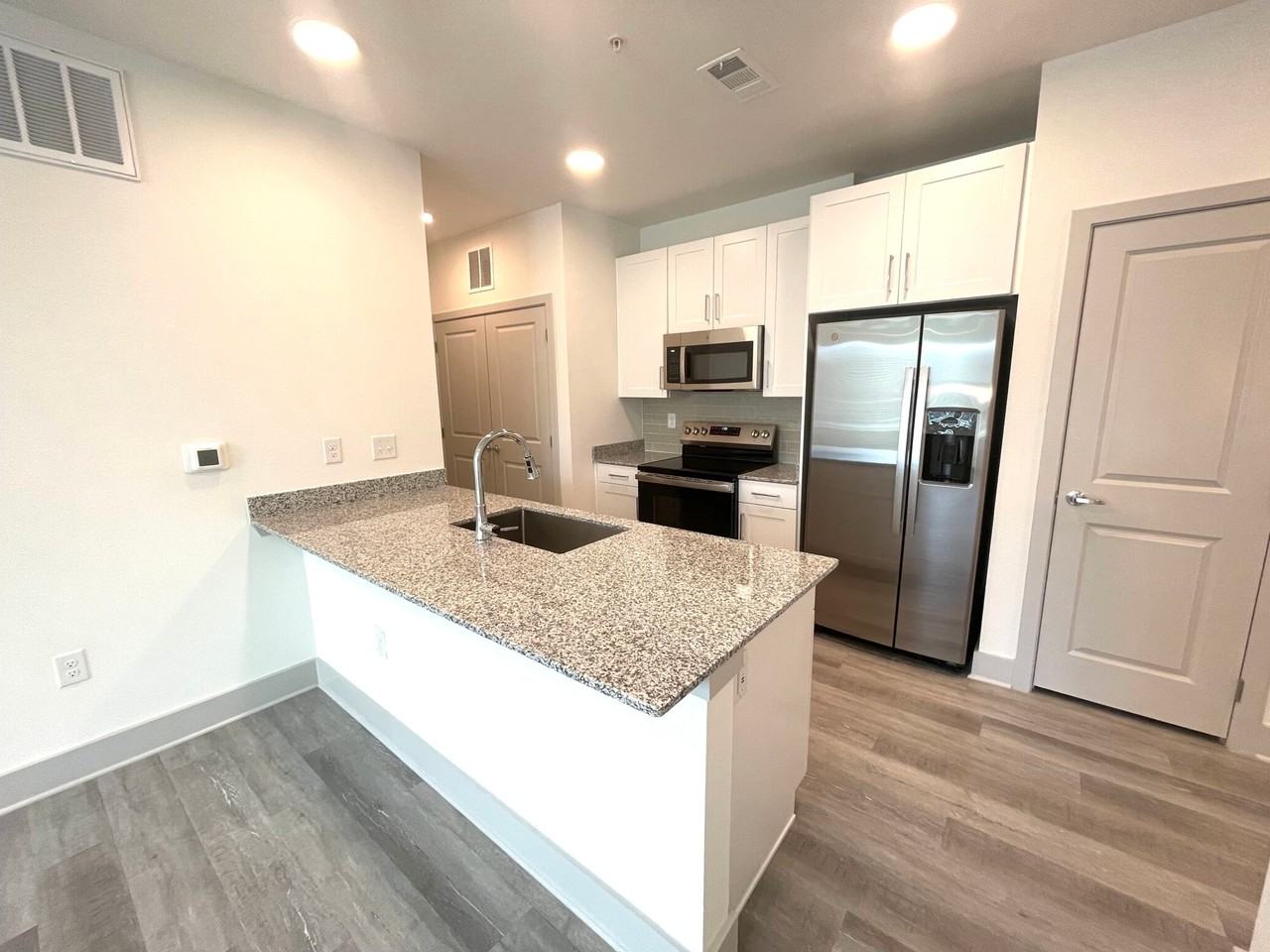 348 Main St #01-116 - Photo 6 of 12