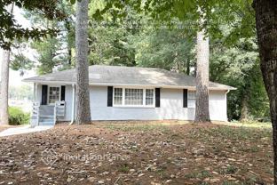 705 Pinehill Dr Se - Photo 1 of 1