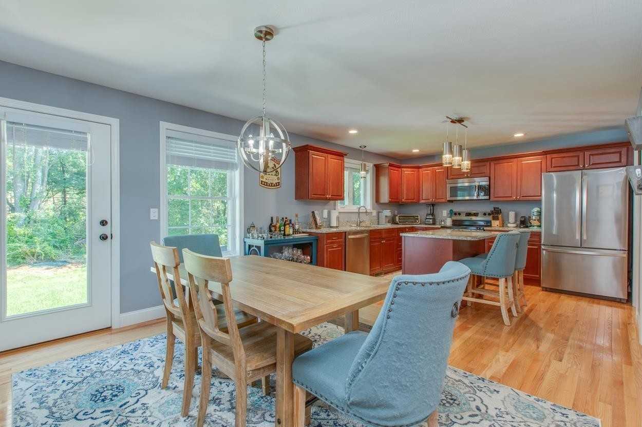 11 Rockingham Rd #11 - Photo 6 of 9