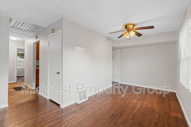 306 Banff Cir - Photo 7 of 20