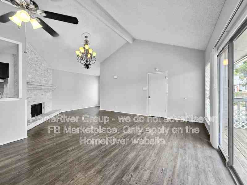 15014 Spring Crk #204 - Photo 7 of 21