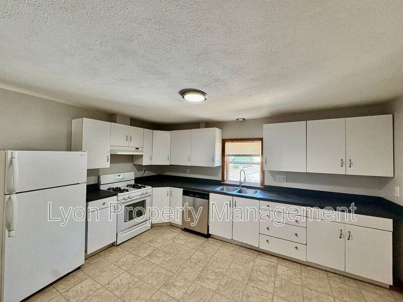 26 Mcglynn St - Photo 2 of 12