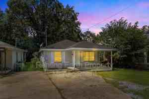 featured image of 1134 Oak St