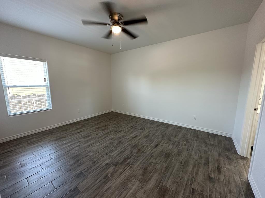 302 Sylvia Handy Drive - Photo 4 of 19