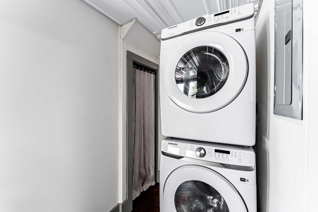 210 Dewey Street - Photo 7 of 20