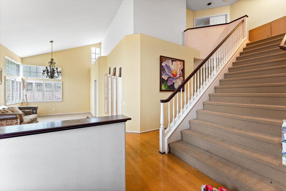 13776 Monteverde Dr - Photo 2 of 14