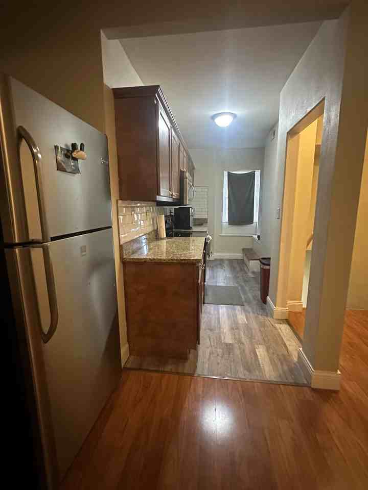 418 S Main St - Photo 7 of 7