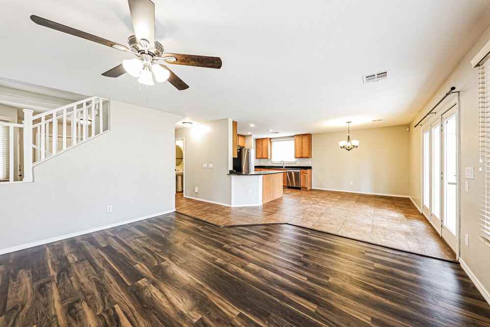 18234 W Lundberg St - Photo 5 of 17