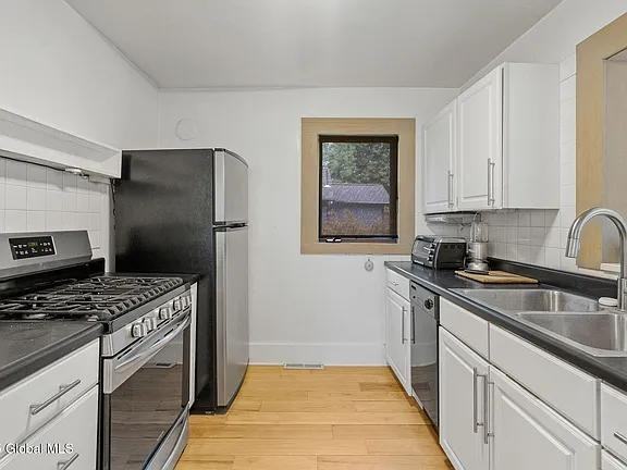 406 Northern Pines Rd - Photo 2 of 7