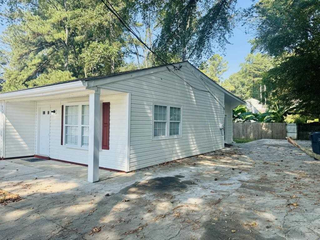 5573 Singleton Rd - Photo 2 of 13