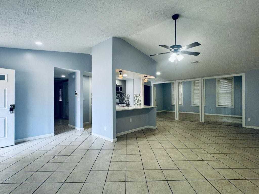 5573 Singleton Rd - Photo 3 of 13