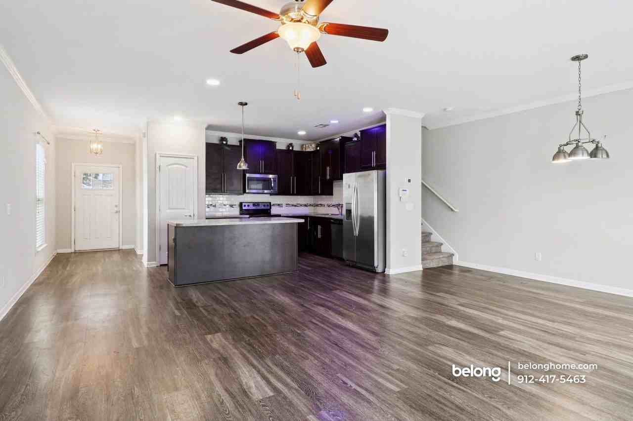 310 Sonoma Dr - Photo 4 of 17