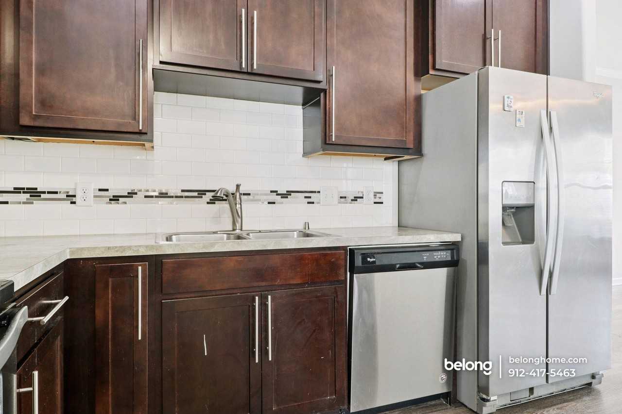 310 Sonoma Dr - Photo 5 of 17