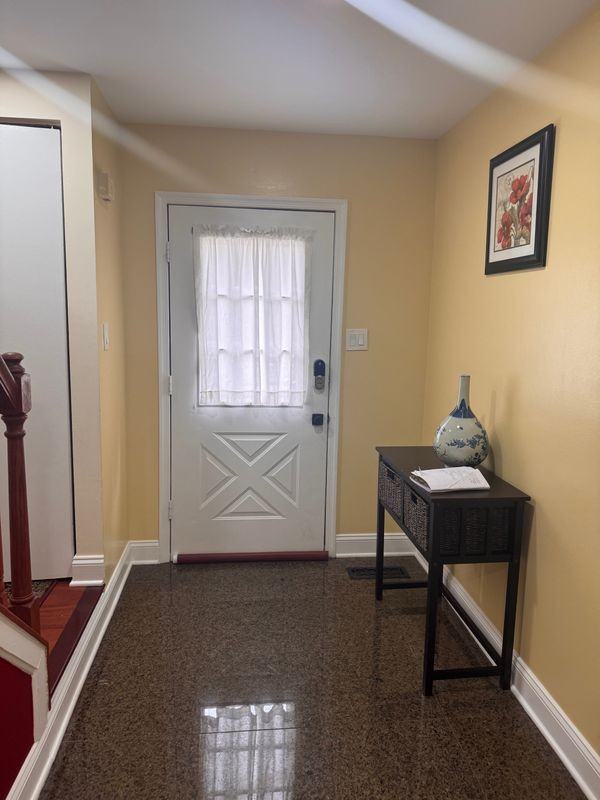 14919 Dinsdale Dr - Photo 3 of 13