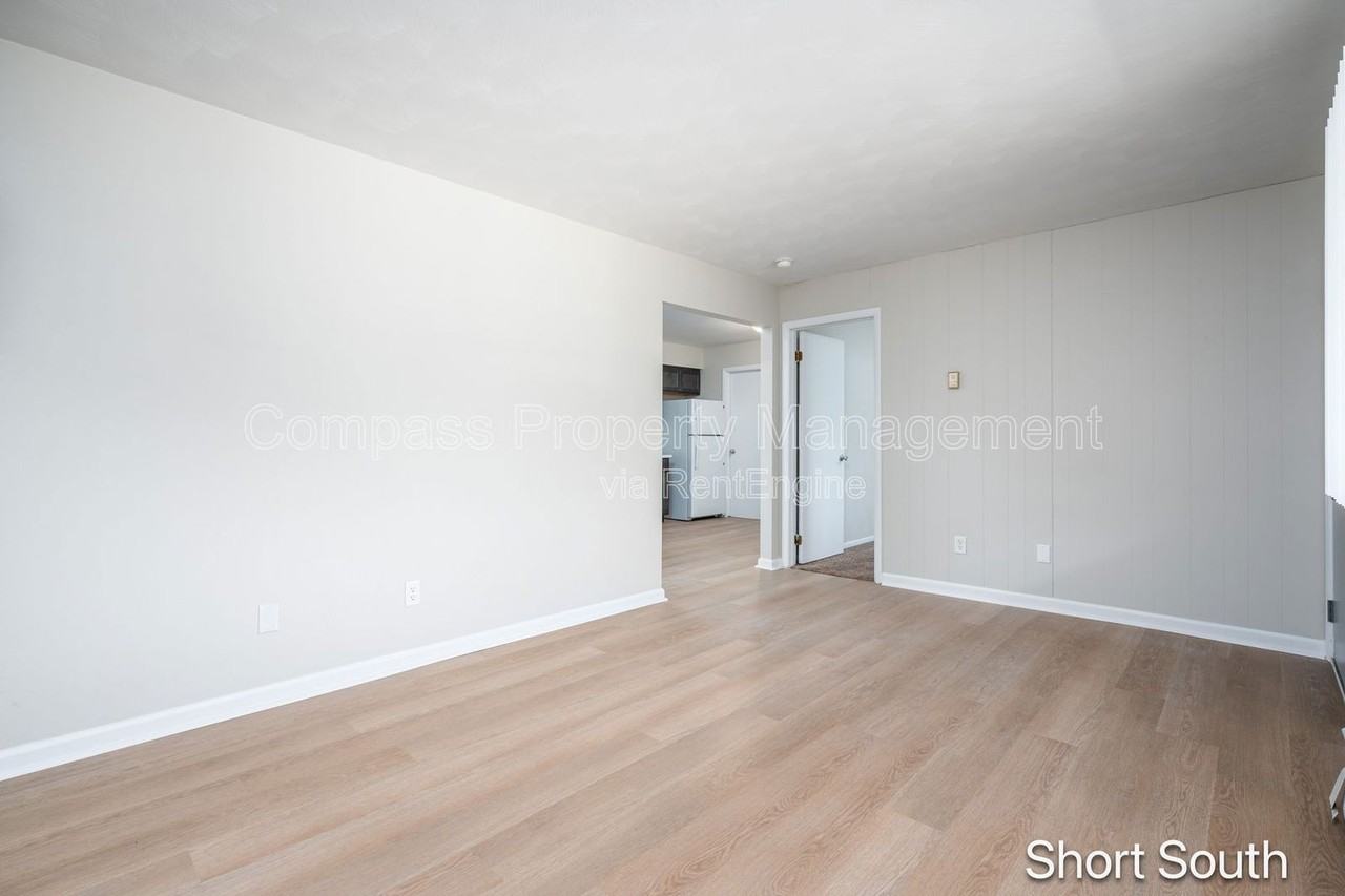 1525 Bacon Ave #11 - Photo 7 of 14