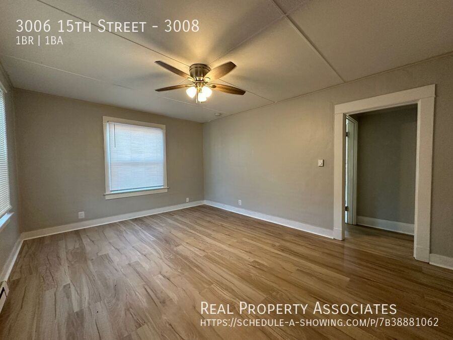 3006 15th St #3008 - Photo 3 of 10