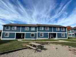 featured image of 400 Oak Trl