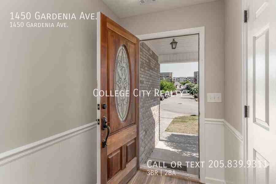 1450 Gardenia Avenue - Photo 4 of 39