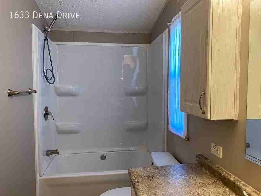 1633 Dena Dr - Photo 2 of 5