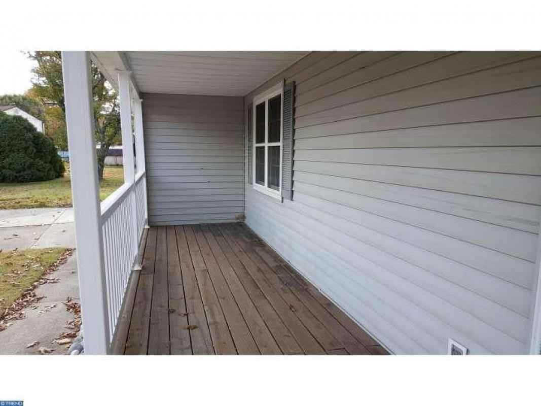 3 Winslow Dr - Photo 3 of 20