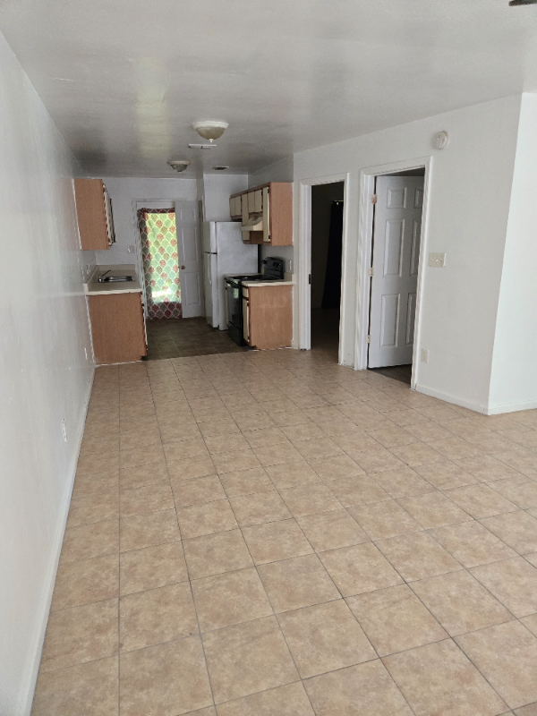 2448 Talco Hills Dr #C - Photo 4 of 8