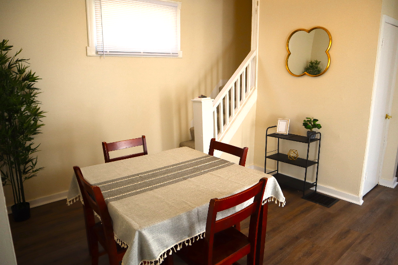 126 E Woodrow Ave - Photo 4 of 16